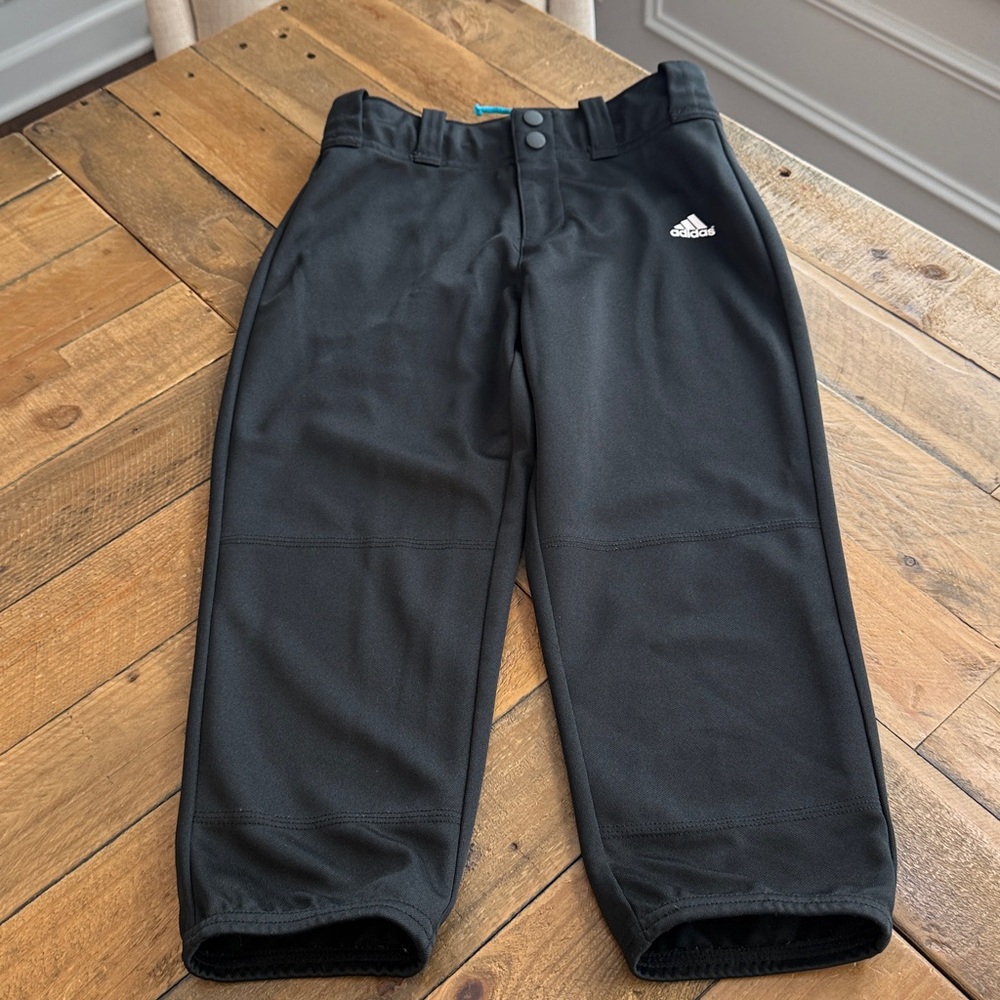 adidas Kids Black Softball/ Sports Shorts Size Medium